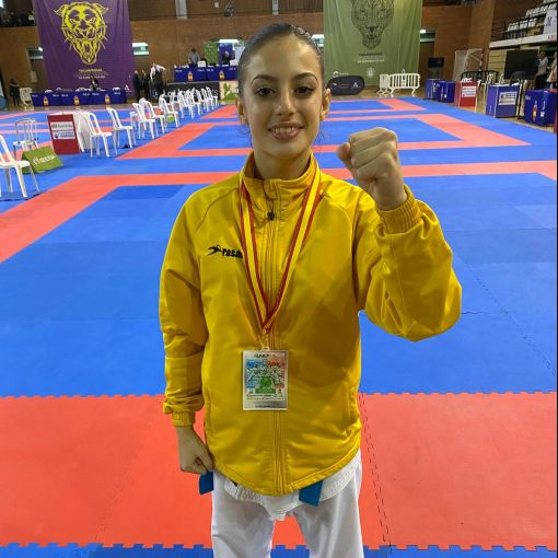 Aina Padilla es proclama campiona d'Espanya de karate